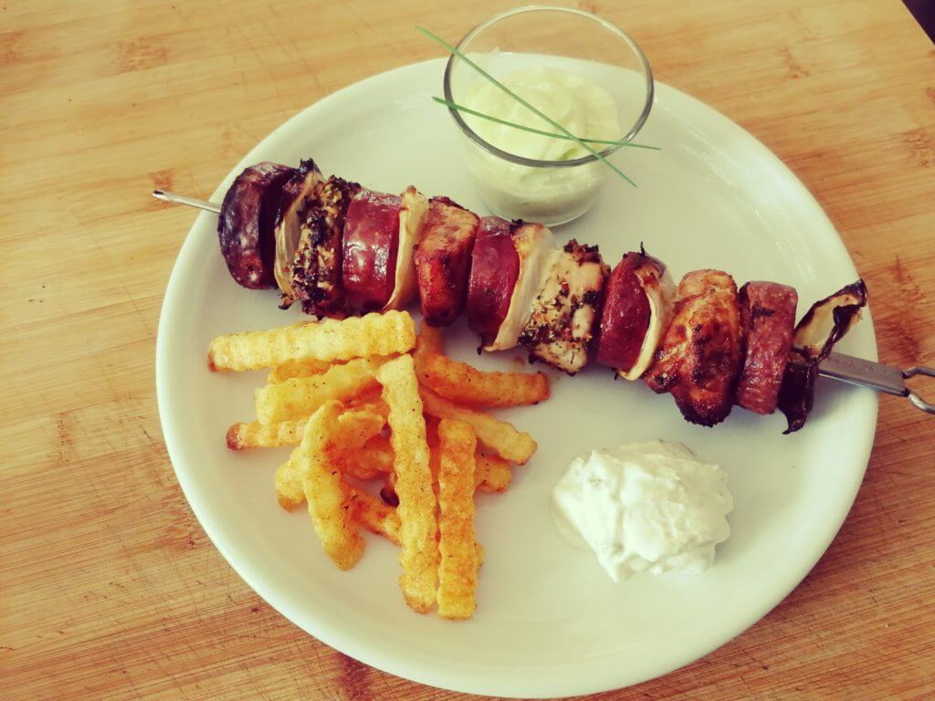 Sucuk Hähnchen Spieß: Leckeres und unkompliziertes Grillrezept