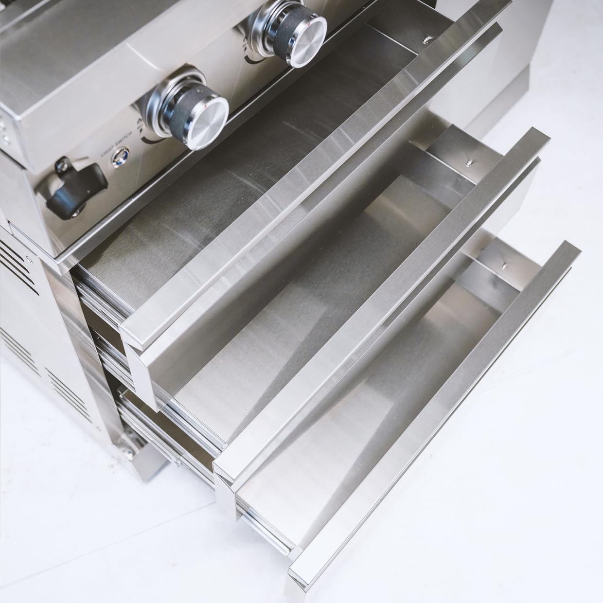 🔥 GORILLER® SG213 Outdoorküche aus Edelstahl | Premium BBQ-Küche mit Gasgrill, Rotisserie, Seitenkocher, Kühlschrank, Spüle & Regenhaube – alles in einem!