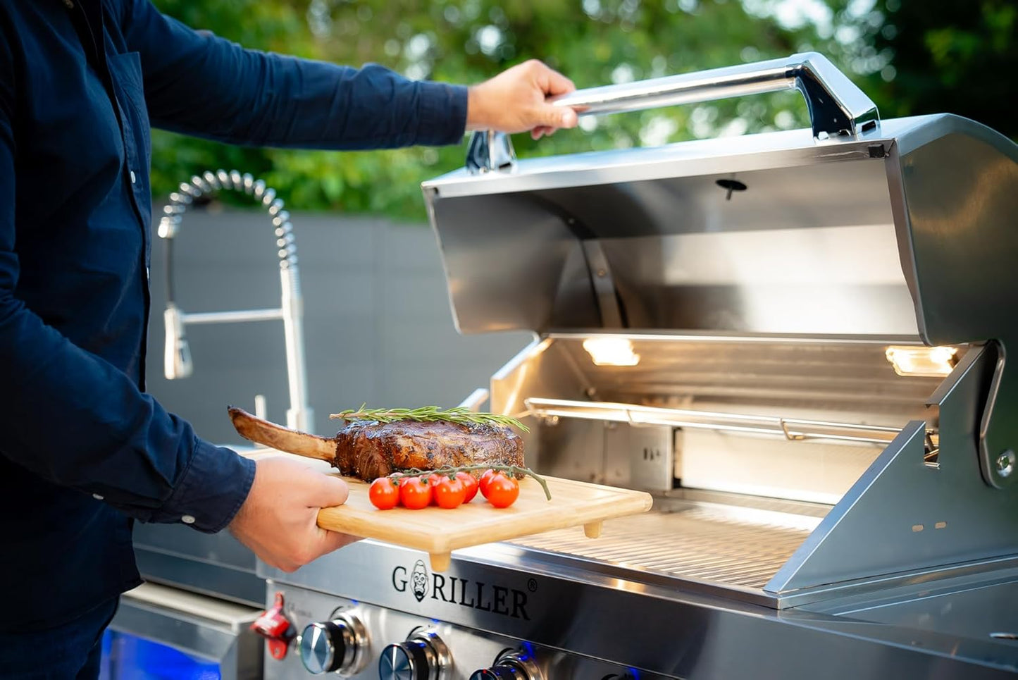 🔥 GORILLER® SG213 Outdoorküche aus Edelstahl | Premium BBQ-Küche mit Gasgrill, Rotisserie, Seitenkocher, Kühlschrank, Spüle & Regenhaube – alles in einem!