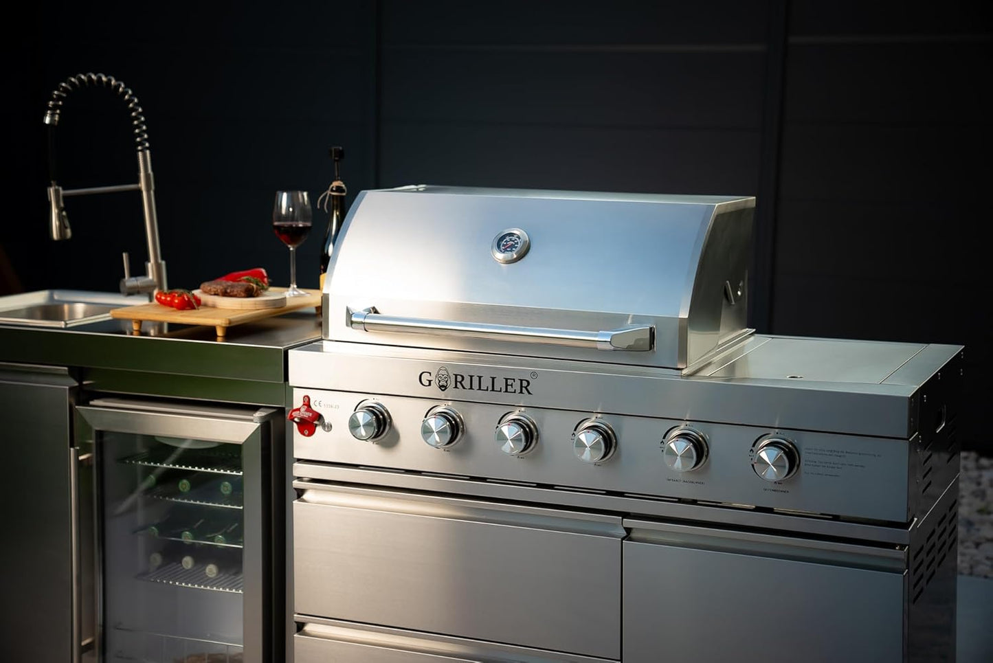 🔥 GORILLER® SG213 Outdoorküche aus Edelstahl | Premium BBQ-Küche mit Gasgrill, Rotisserie, Seitenkocher, Kühlschrank, Spüle & Regenhaube – alles in einem!
