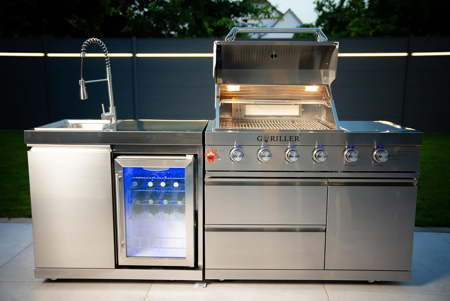 🔥 GORILLER® SG213 Outdoorküche aus Edelstahl | Premium BBQ-Küche mit Gasgrill, Rotisserie, Seitenkocher, Kühlschrank, Spüle & Regenhaube – alles in einem!