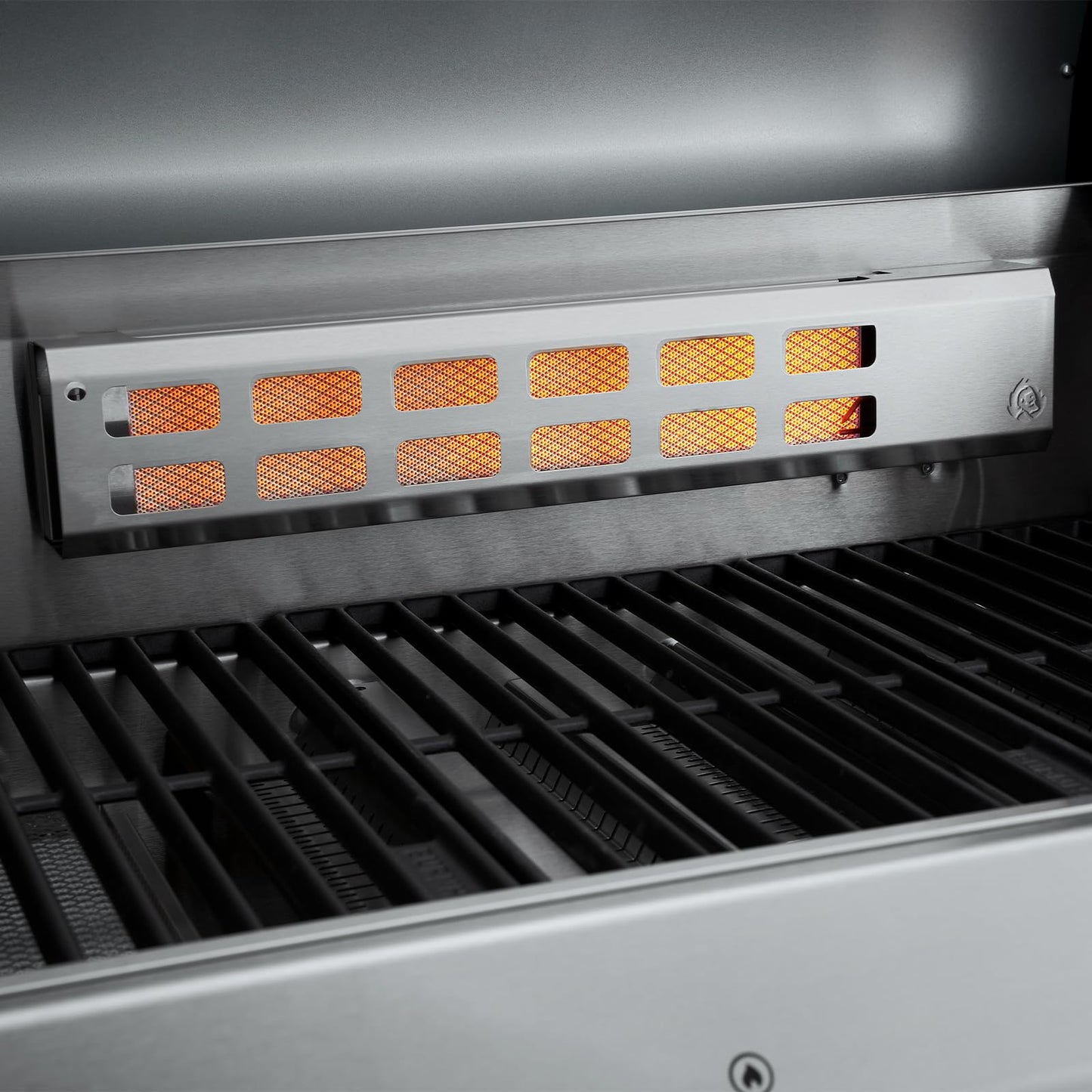 🔥 BURNHARD Big Fred Deluxe Series 3 – 4-Brenner Gasgrill mit Infrarot-Keramikbrenner (900 °C), Backburner, Seitenkochfeld & Edelstahl-Trolley inkl. Grillabdeckung