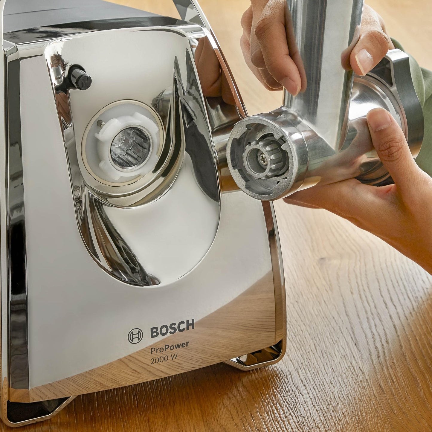 Bosch MFW67440 ProPower Fleischwolf | Elektrischer Fleischwolf 1500W | Mit 3 Lochscheiben & Aufsätzen für Wurst, Kebbe & Gemüse | 3,5 kg/min | Schwarz/Silber